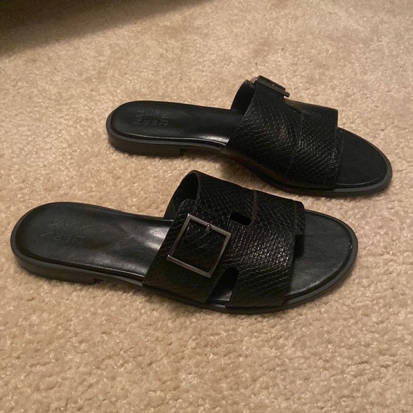 NATURALIZER Women’s Faryn Leather Embossed Slide Sandals Black Size 9 - Picture 3 of 13